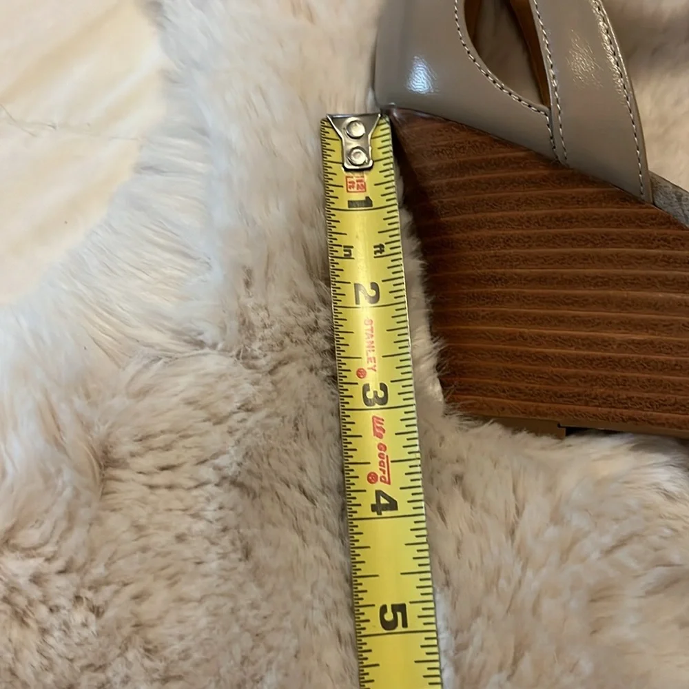 Nine West Womens Beige Taupe Leather Peep Toe Ankle Strap Wedge Heel Shoes 7